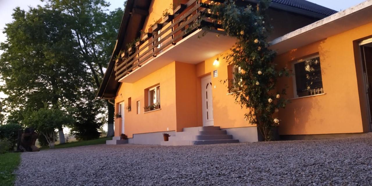 Apartamento House Jelena&Marija Rakovica Exterior foto